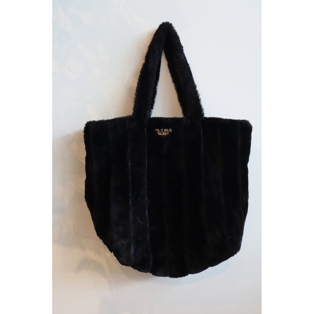 Victoria's Secret Black Faux Fur Ribbed Tote Bag Gold Logo Luxe Plush Bag